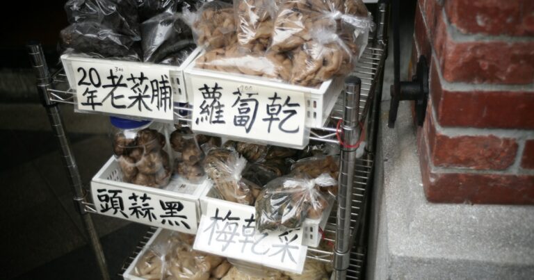 Featured image for 15 Well Known Dog Food Brands You Can Trust in 2025